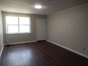 5524 Sullivan Rd in Tallahassee, FL - Building Photo - Building Photo