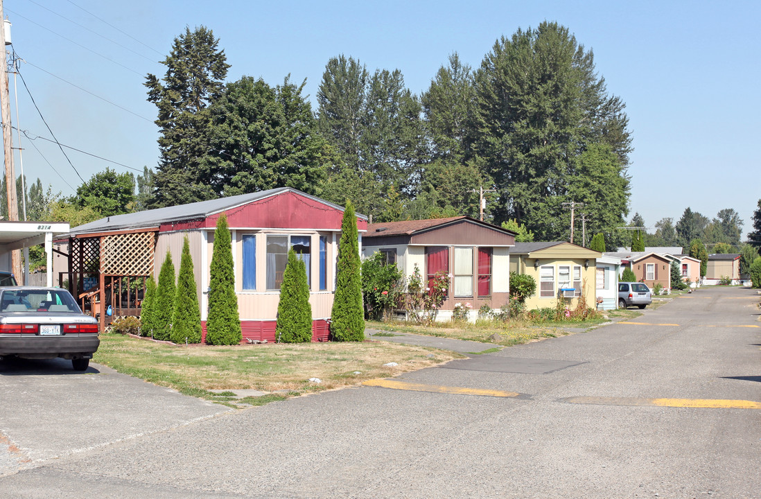 Pioneer Park in Puyallup, WA - Foto de edificio