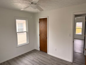 524 Blaine Ave in Marion, OH - Foto de edificio - Building Photo