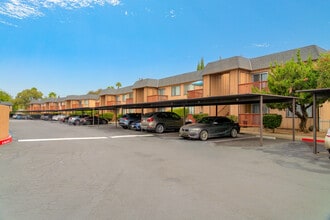 Lincoln Pointe Apartments in Marysville, CA - Foto de edificio - Building Photo