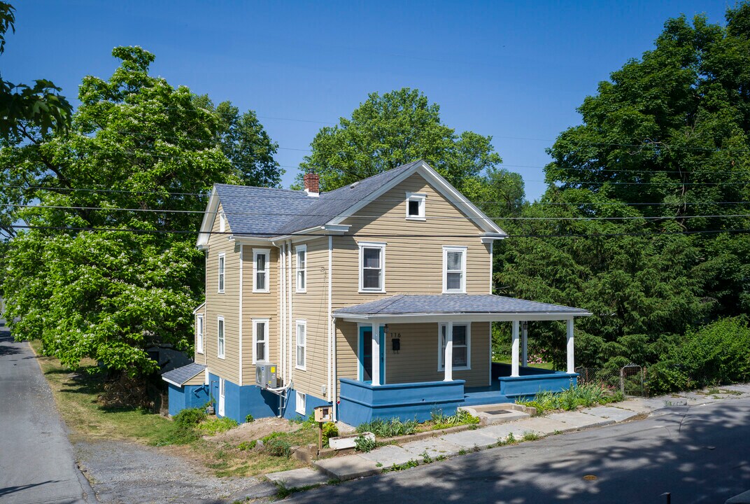 116 Hess Ave in Martinsburg, WV - Foto de edificio