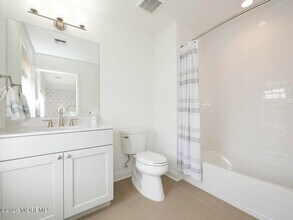 25 Catherine St in Red Bank, NJ - Building Photo - Building Photo