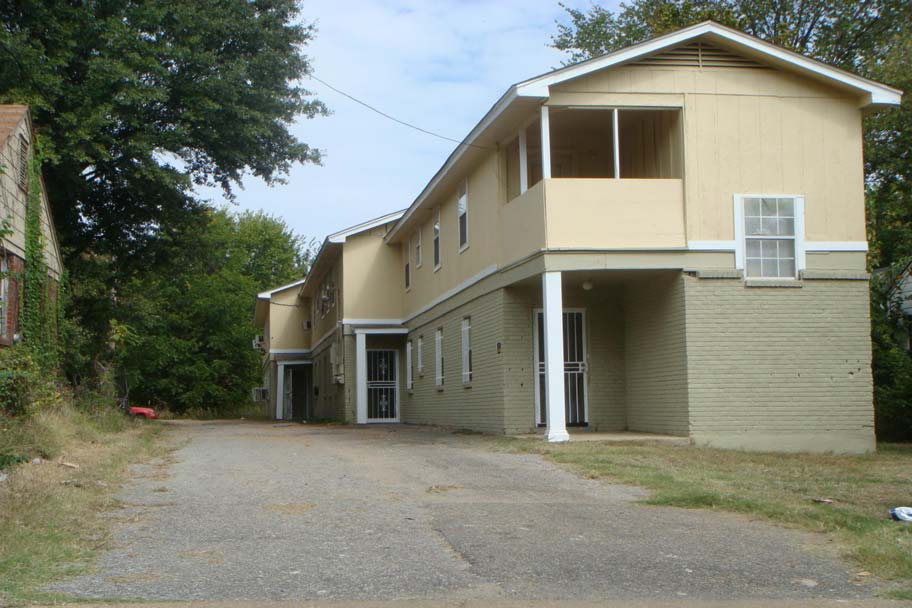 44 Fields in Memphis, TN - Building Photo