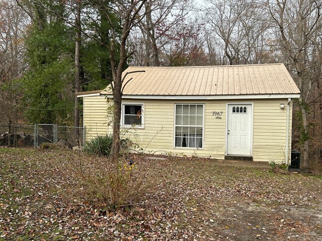 1967 Church Rd in Clarksville, TN - Building Photo - Building Photo