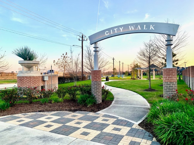 11944 Chanteloup Dr in Houston, TX - Building Photo - Building Photo