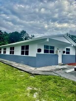 437 NW 7th Ter, Unit A in Fort Lauderdale, FL - Building Photo