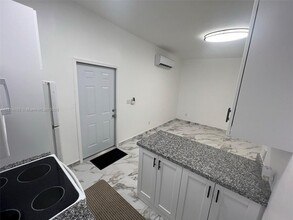 1720 NW 180th Terrace in Miami Gardens, FL - Building Photo - Building Photo