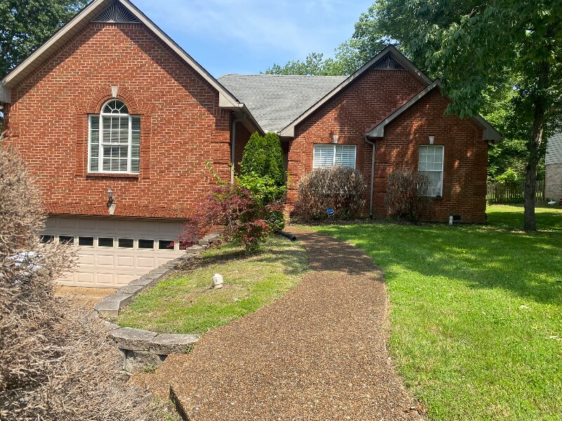 105 Bentree Ct in Hendersonville, TN - Building Photo
