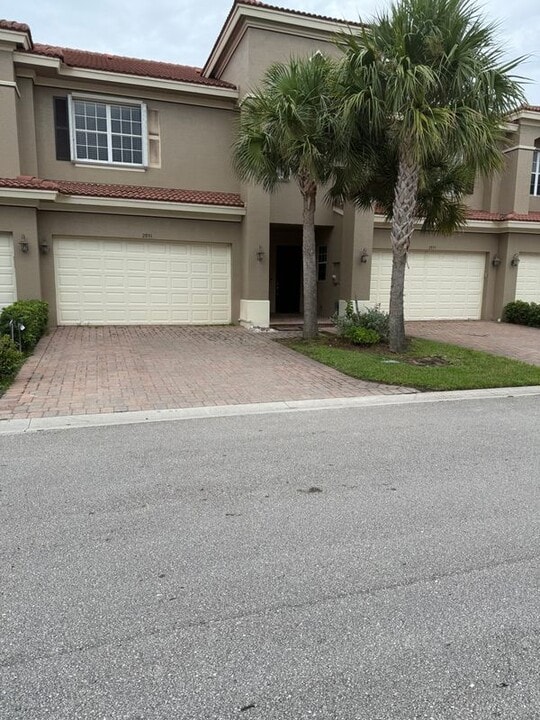 2891 Cedar Dunes Dr in Port St. Lucie, FL - Building Photo