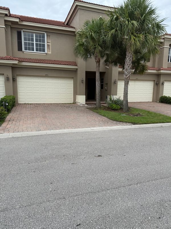 2891 Cedar Dunes Dr