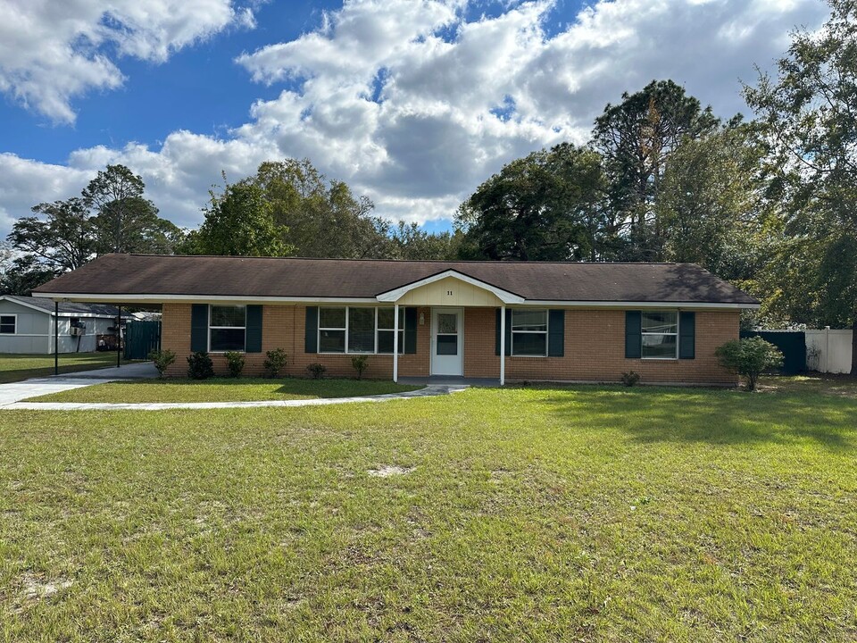 11 Elm St in Hinesville, GA - Building Photo