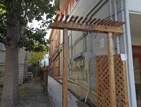 1711 Martin Luther King Jr Way in Berkeley, CA - Building Photo - Building Photo