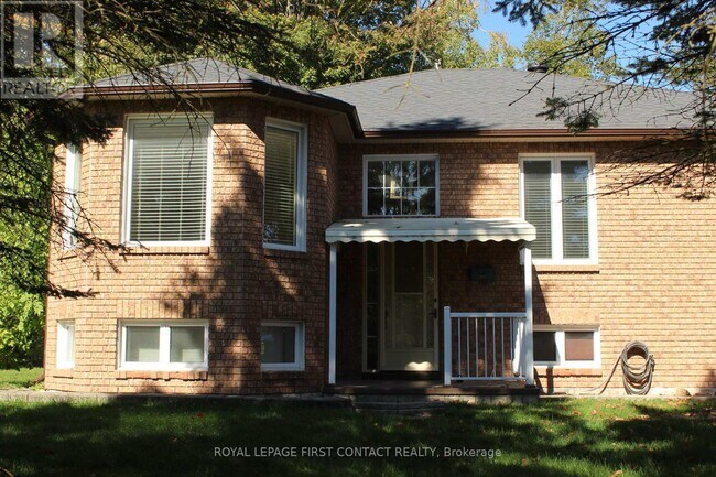 14 Fairway Crescent in Wasaga Beach, ON - Building Photo - Building Photo