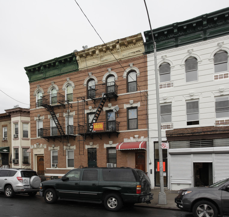 1069 39th St in Brooklyn, NY - Building Photo