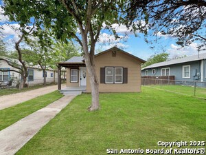 443 Seele St in New Braunfels, TX - Building Photo