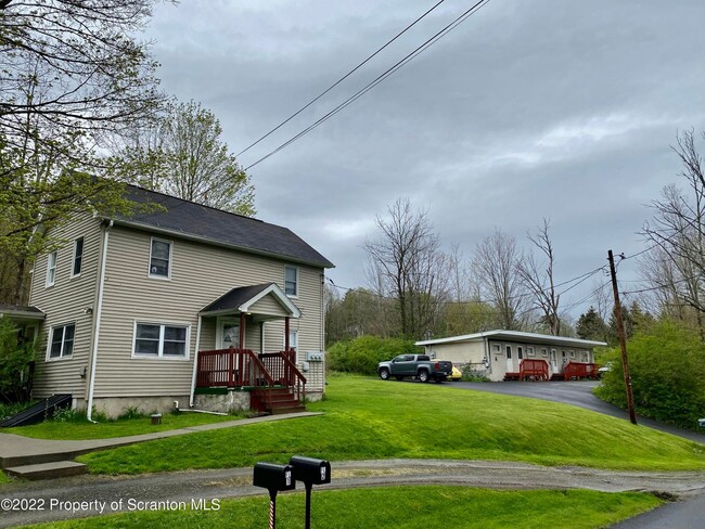 1393 Old Trail Rd in Clarks Summit, PA - Building Photo - Building Photo