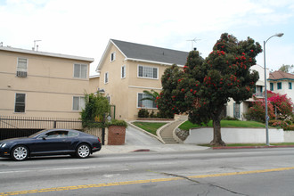 233 S Virgil Ave in Los Angeles, CA - Building Photo - Building Photo