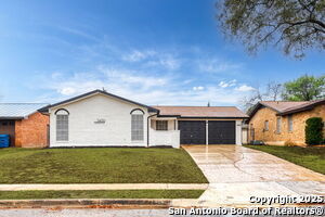 3400 Quakertown Dr in San Antonio, TX - Foto de edificio