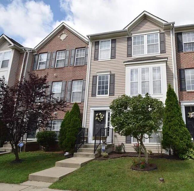 838 Lowe Rd in Middle River, MD - Building Photo - Building Photo