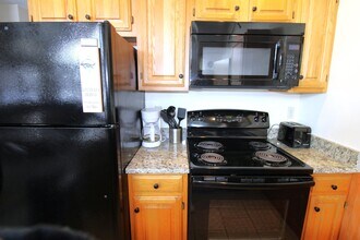 13 Fairway Dr in Woodstock, NH - Building Photo - Building Photo