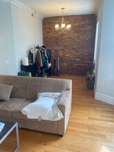 1087 Beacon St, Unit 3 in Brookline, MA - Building Photo - Building Photo
