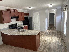 9859 Shepherd Rd in Lockbourne, OH - Building Photo - Building Photo