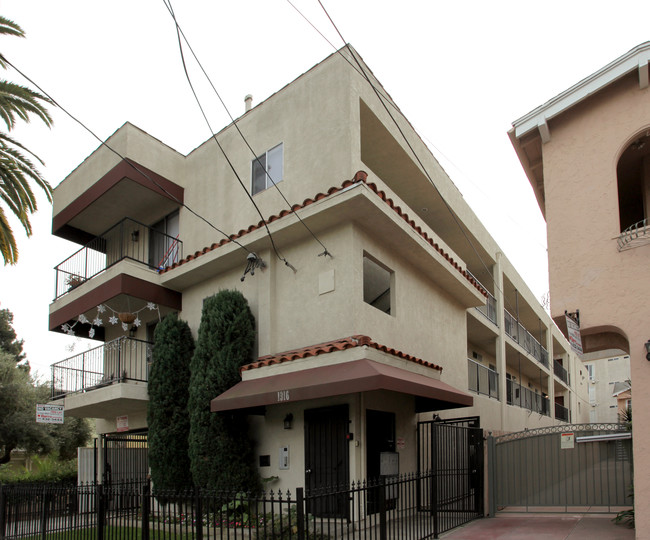 1918 E 6th St in Long Beach, CA - Building Photo - Building Photo