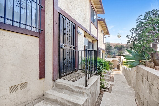 530 Casanova Street, Unit #3