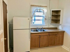 472 Hudson Ave-Unit -Room 4F in Albany, NY - Foto de edificio - Building Photo