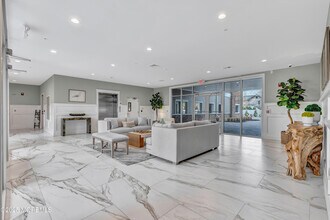 34 Broad St in Manasquan, NJ - Building Photo - Building Photo