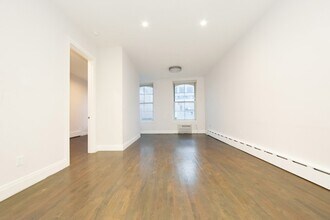 45 Beekman St, Unit 4N in New York, NY - Building Photo - Building Photo