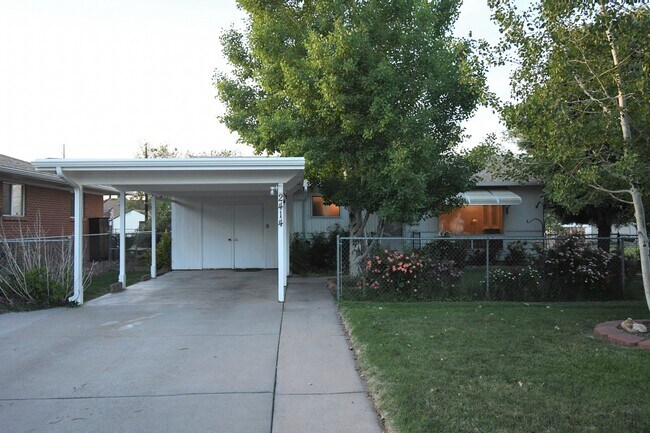 2414 Hall Ave in Grand Junction, CO - Building Photo - Building Photo
