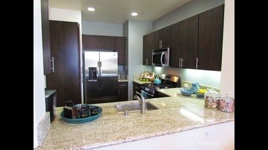 The Vines at Riverpark in Oxnard, CA - Foto de edificio - Interior Photo