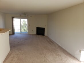 140 Cardinal Ln in Hummelstown, PA - Building Photo - Building Photo