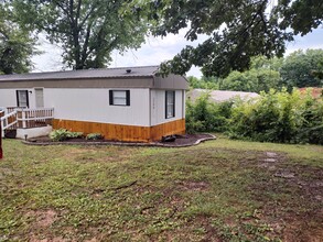 3706 E Church St in Rockford, TN - Building Photo - Building Photo