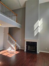 3299 Hampton Green Way in Atlanta, GA - Foto de edificio - Building Photo