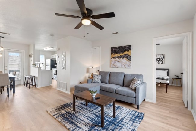 5810 Redstone Dr in Killeen, TX - Foto de edificio - Building Photo