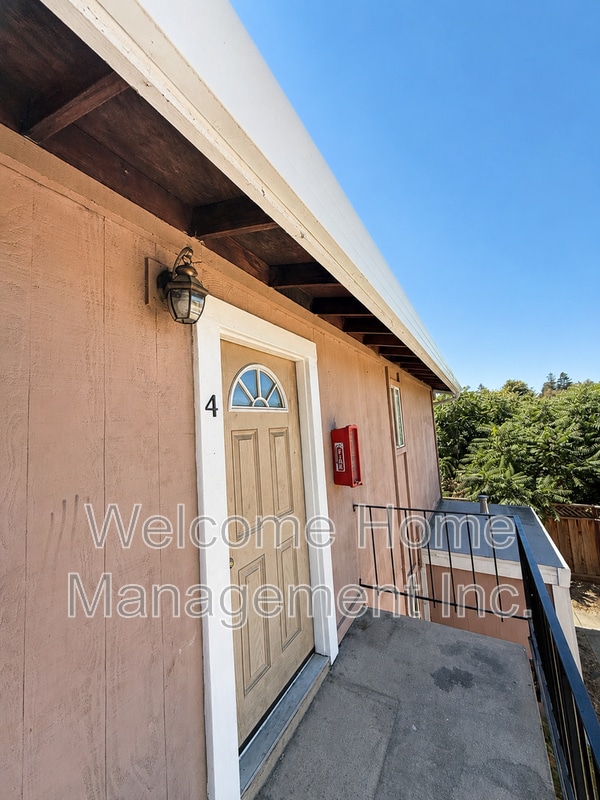 property at 2225 Hillsborough Ct