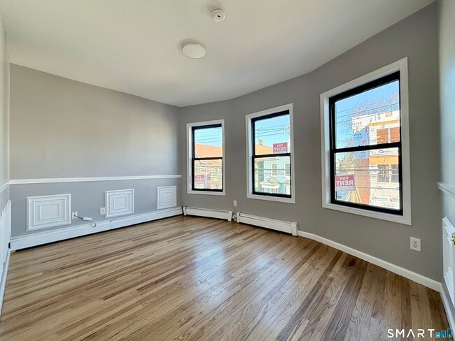 175 Denver Ave in Bridgeport, CT - Building Photo - Building Photo