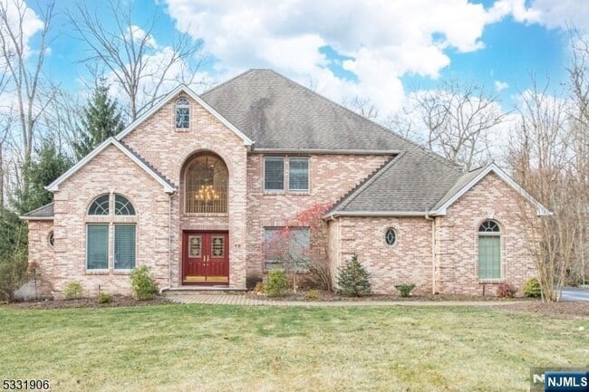 property at 16 Indian Hill Rd