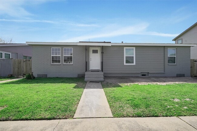 property at 9 Becca Ct