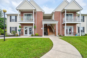 Greene Gables in Ridgeley, WV - Foto de edificio - Building Photo