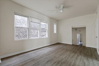 4450 S Wood St in Chicago, IL - Building Photo - Building Photo