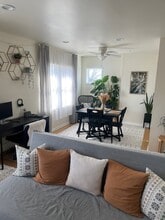 106 Dallas Rd, Unit 2nd Floor in Willow Grove, PA - Foto de edificio - Building Photo