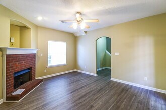 10203 Sterling Ridge Dr in Cordova, TN - Building Photo - Building Photo