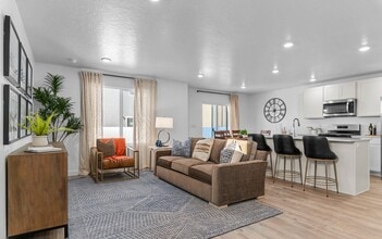 1487 E 690 N in Salem, UT - Building Photo - Building Photo