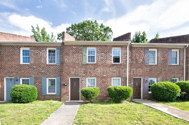 3407 Chalfont Dr