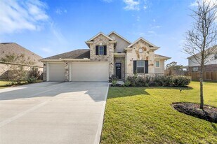 11918 Autumn Leaf Dr in Mont Belvieu, TX - Building Photo