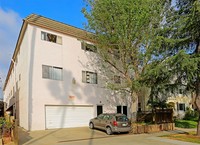 817 12th St in Santa Monica, CA - Building Photo - Building Photo