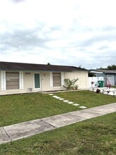26045 SW 131st Ct in Homestead, FL - Foto de edificio - Building Photo